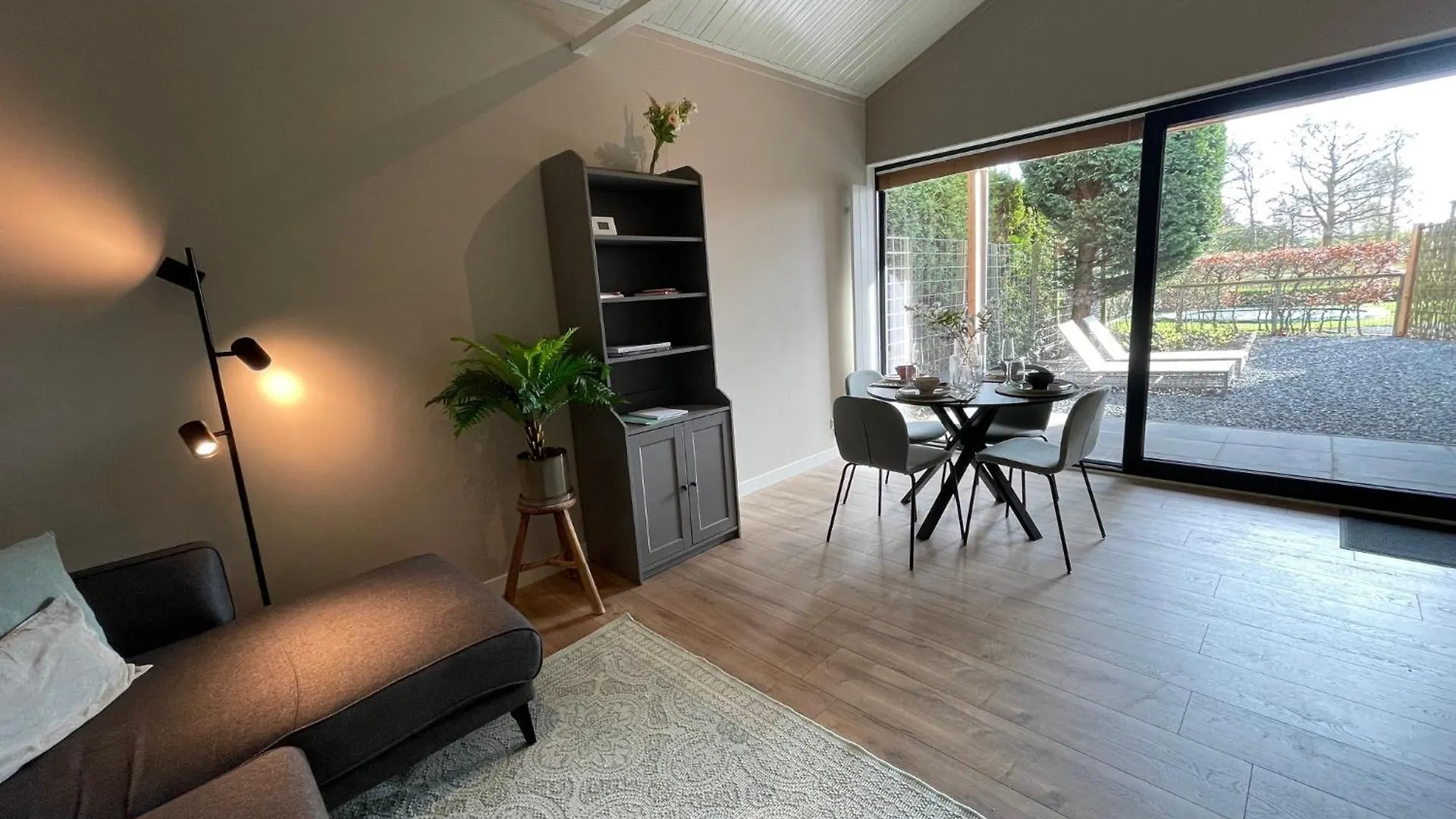 Holiday home Bospolderhuisje Honselersdijk